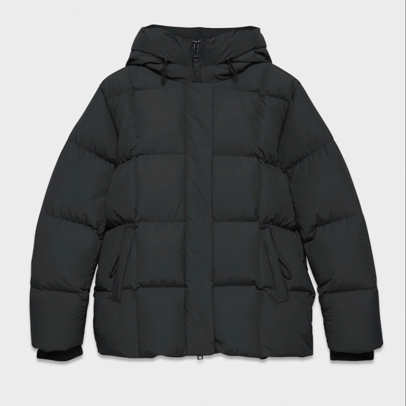 Aritzia Babaton Crown Puffer - Black (XXS / 2XS) - Picture 1 of 4
